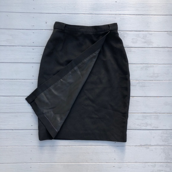 Vintage Burberry black wool wrap pencil skirt 6 - Picture 8 of 14